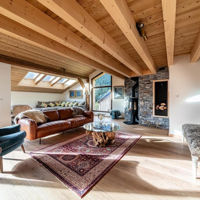 Stunning alpine retreat near Morzine Sleeps 8 - Appartement Premier 4 Chambres - 4