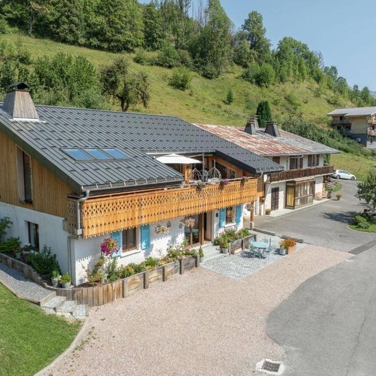 Stunning alpine retreat near Morzine Sleeps 8 - Appartement Premier 4 Chambres - 25