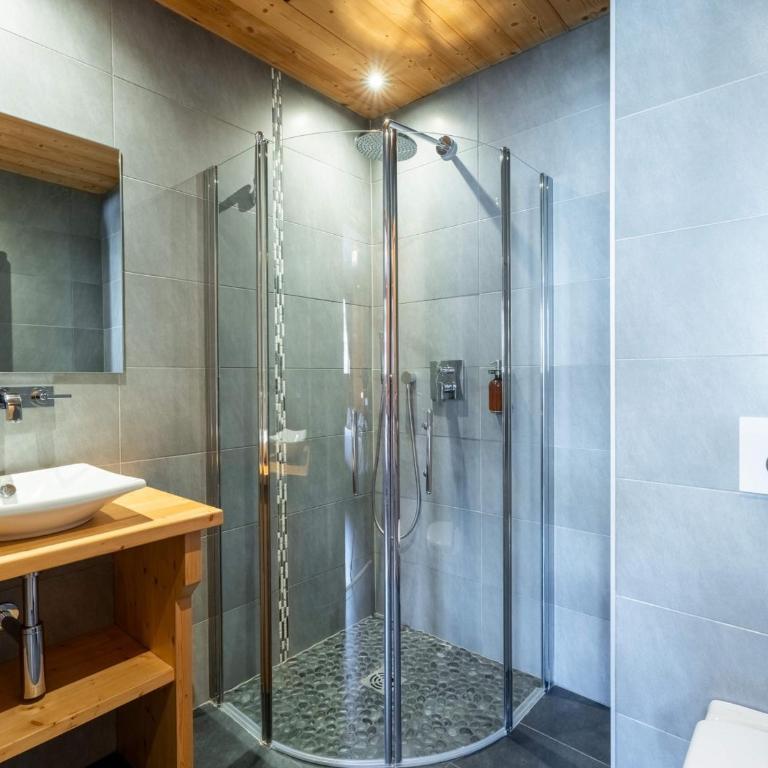 Appartement spacieux, jacuzzi, parking - 15 pers. - FR-1-671-381 - Appartement - 26