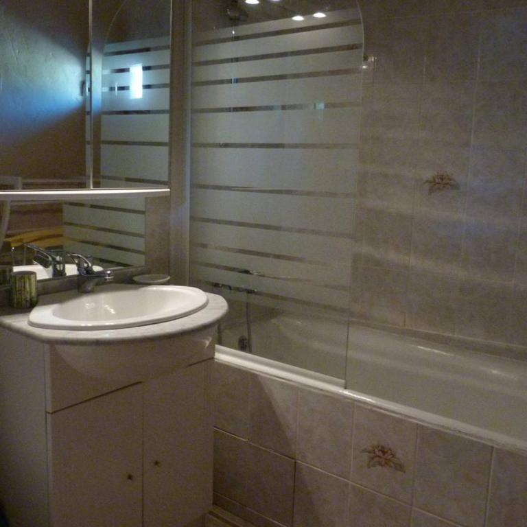 Chalet spacieux proche des pistes - 10 pers. - FR-1-886-137 - Chalet - 11