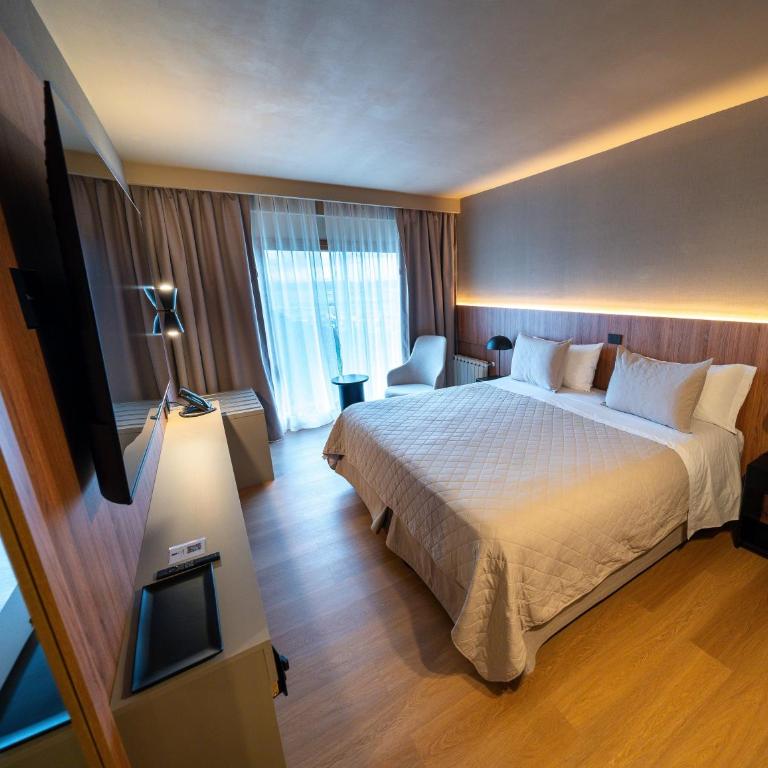 Altos Ushuaia Hotel & Resto - Superior Double or Twin Room with Garden View - 4