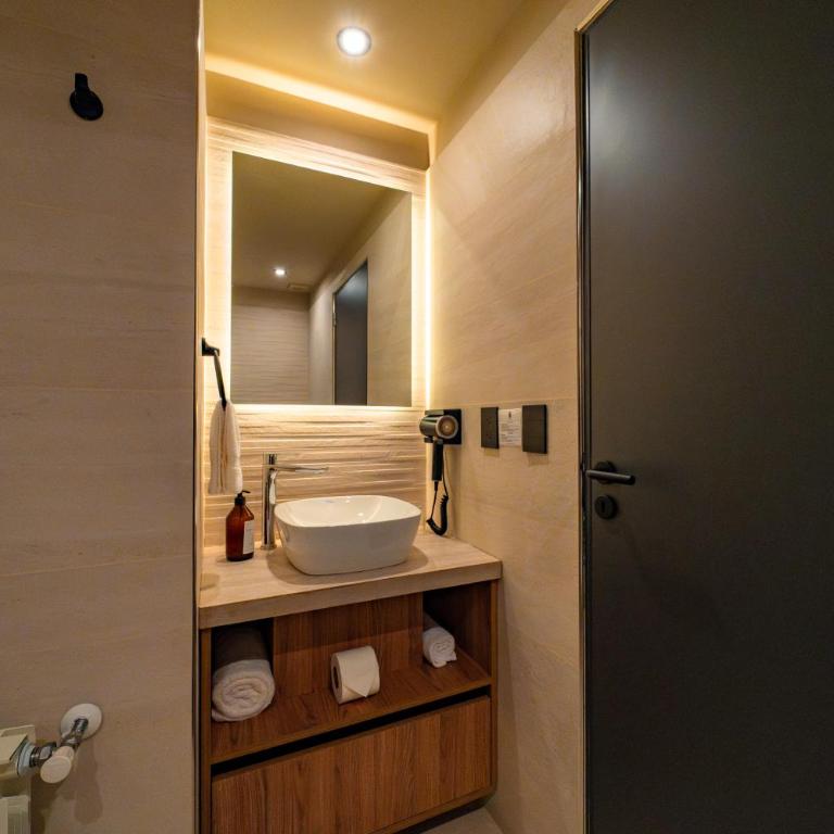 Altos Ushuaia Hotel & Resto - Superior Double or Twin Room with Garden View - 12