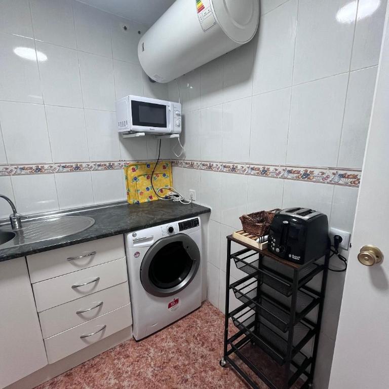 Lovely 2 bedroom apartment near the beach - Appartamento - 21