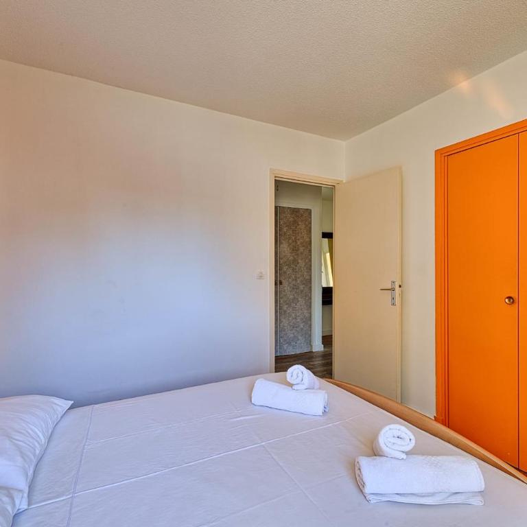 Charmant avec terrasse à 10 min de Cannes - Appartement - 13