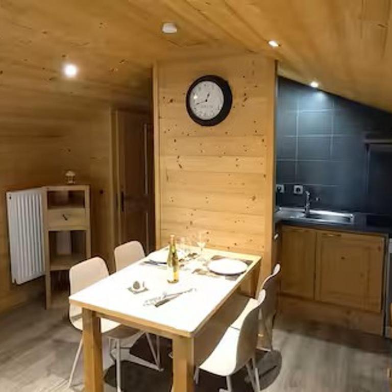 Appartement cosy 4 pers avec animaux admis et parking privé - FR-1-467-113 - Appartement - 1