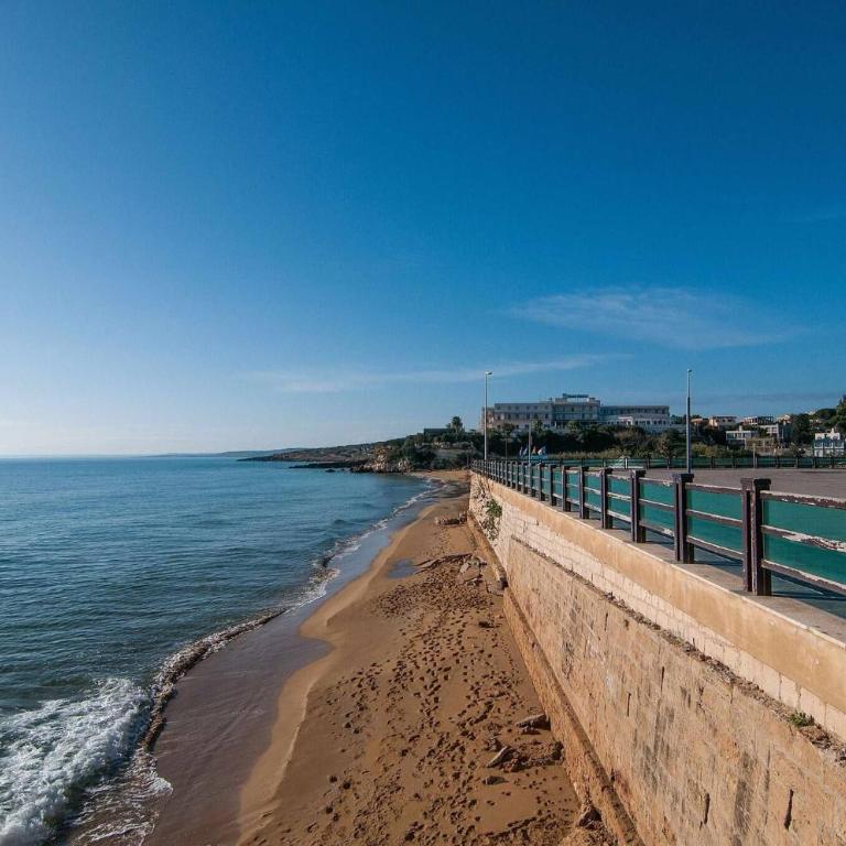 Charming Villa with Lemon Garden Near Lido di Noto Beach - Villa - 12