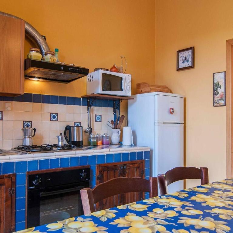 Charming Villa with Lemon Garden Near Lido di Noto Beach - Villa - 31