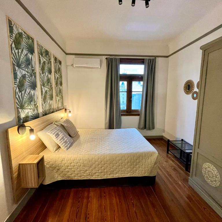 Luminoso y amplio monoambiente en microcentro - Apartamento de 1 dormitorio - 25