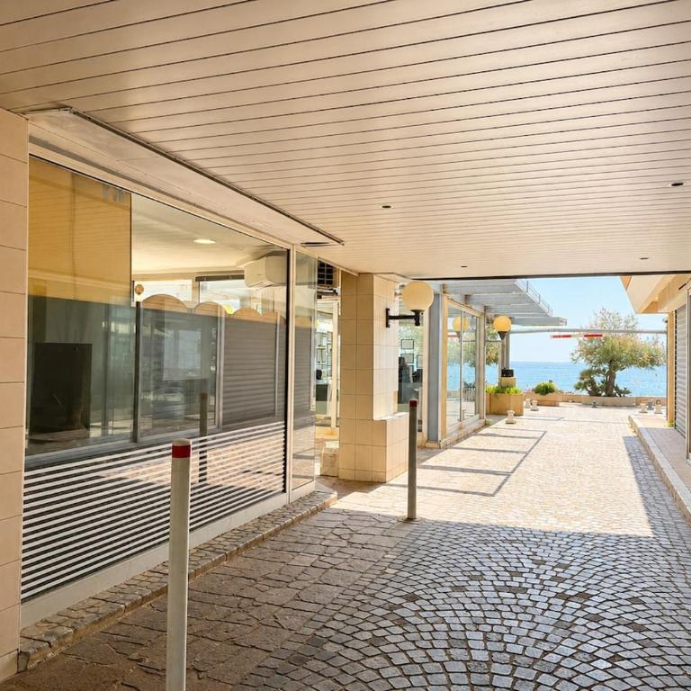 Vue mer, Terrasse, parking et plage à pied - Appartement 1 Chambre - 17