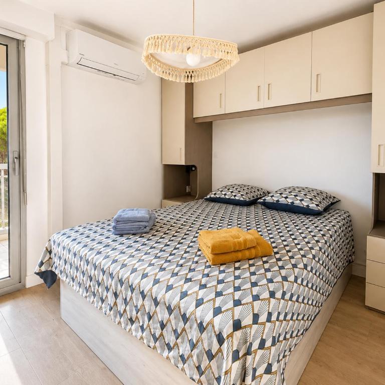 Vue mer, Terrasse, parking et plage à pied - Appartement 1 Chambre - 21