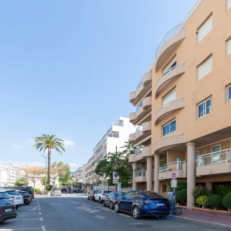 Palm Beach 3 BDR apartment with terrasse & parking close beaches - Apartamento - 21