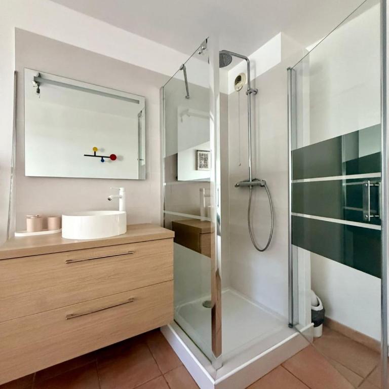 Palm Beach 3 BDR apartment with terrasse & parking close beaches - Apartamento - 17