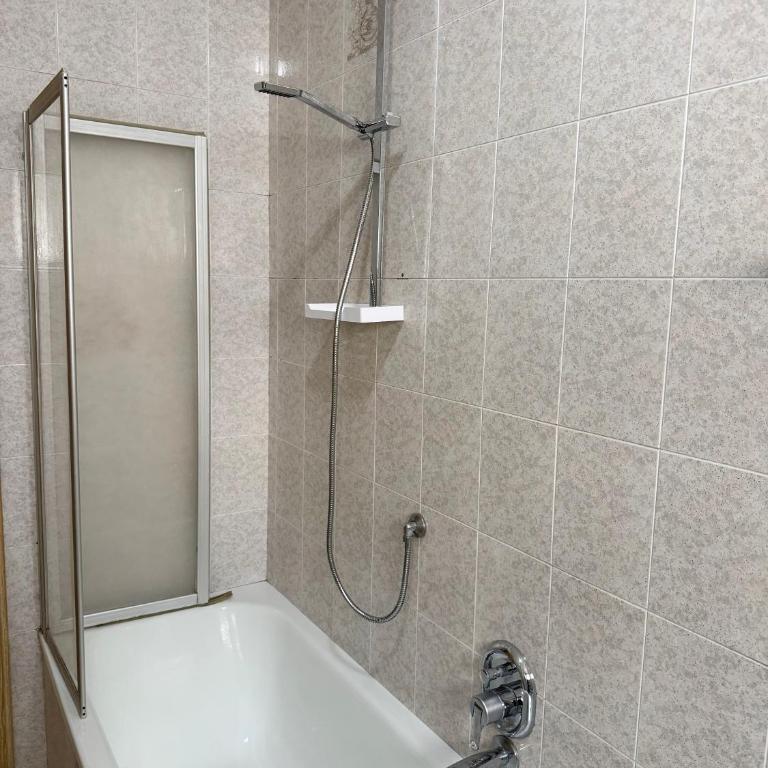 Appartamento Bolzano - Vittorio Veneto - Parcheggio incluso - King Room with Balcony - 7