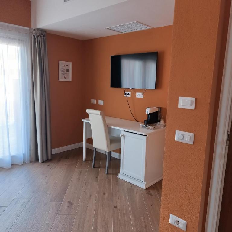 RMaison Luxury Suites Olbia - Suite mit Terrasse - 3