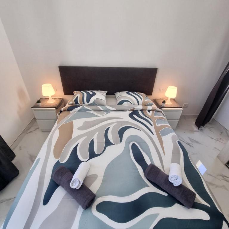 Playa Torviscas 2-Bed, 2-Bath Apartment with Pools & Jacuzzi - Apartamento de 2 dormitorios - 40
