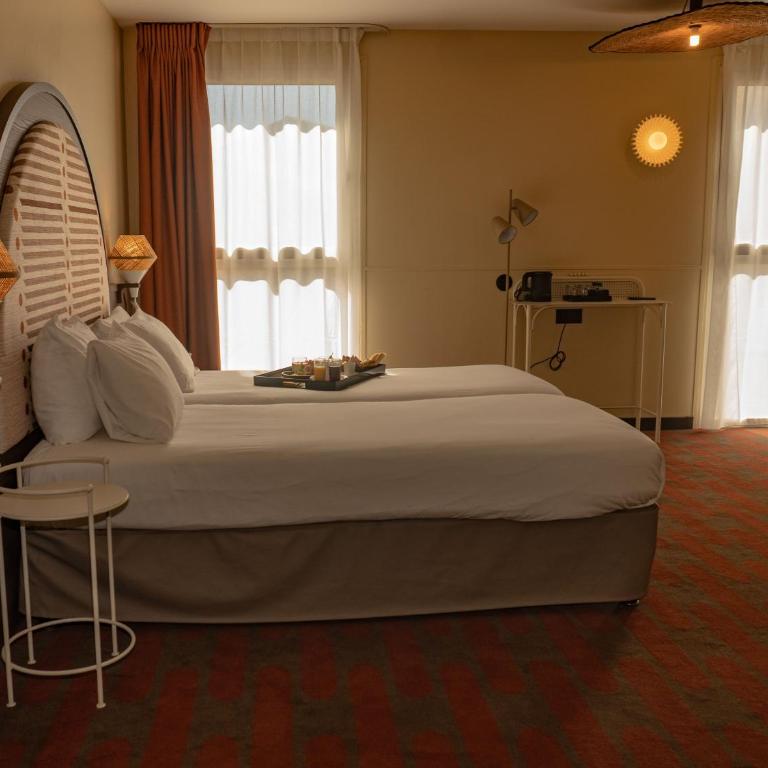 Mercure Arles Centre Arenes - Chambre Triple Classique avec 2 Lits Simples et 1 Canapé-Lit - 10