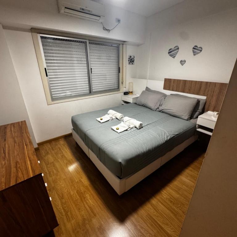 Palermo Gem -Bright & Stylish Apartment with Private Large Patio - One-Bedroom Family Apartment - 10