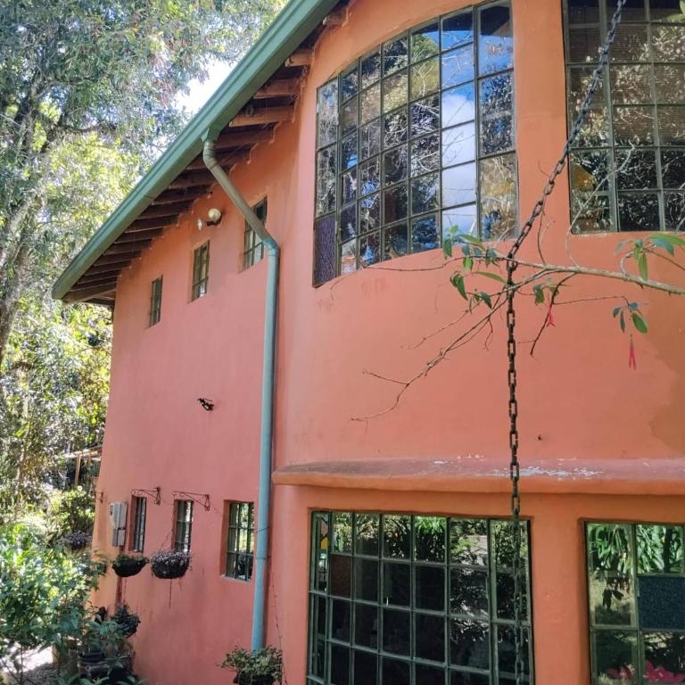 House for 10 in an oak forest Santa Elena - Casa - 55
