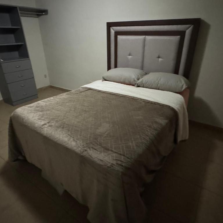 Casa Moderna de 4 Recámaras en Excelente Ubicación - Casa de 4 dormitorios - 6