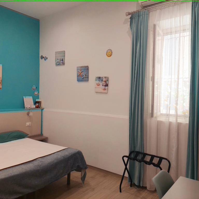 B&B Marina di Naxos - Habitación Doble con baño privado - 1 o 2 camas - 10