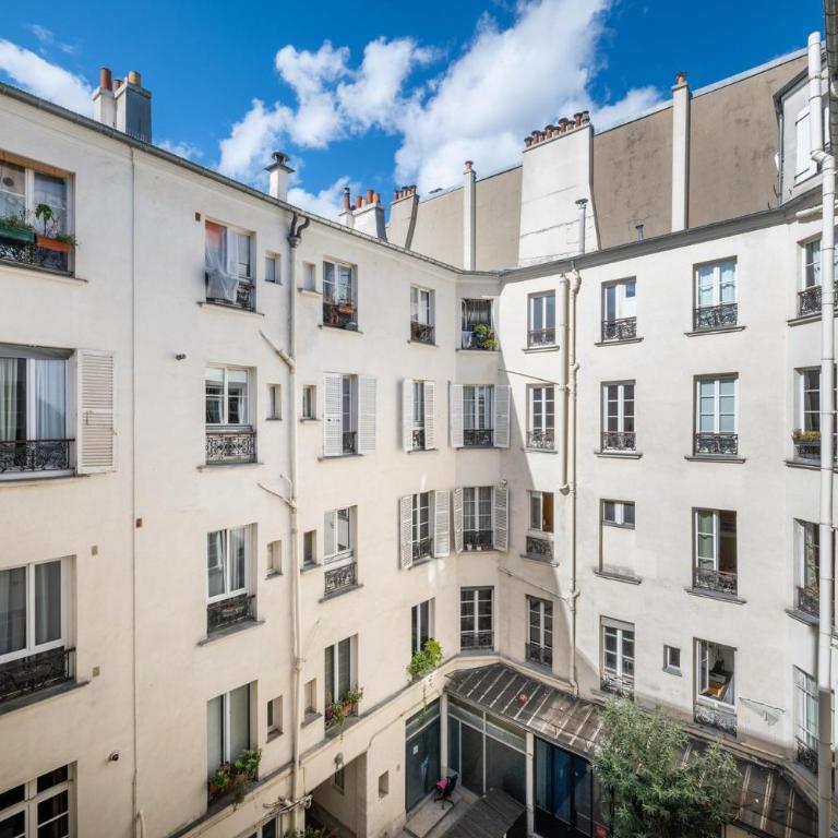 Cozy and Central 2BDR Modern Home in 10th Paris - Appartement - 72