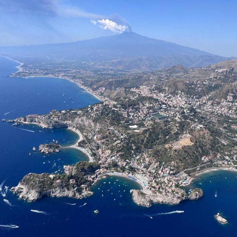 Home Tropicana - Appartamento con 2 Camere da Letto - 55