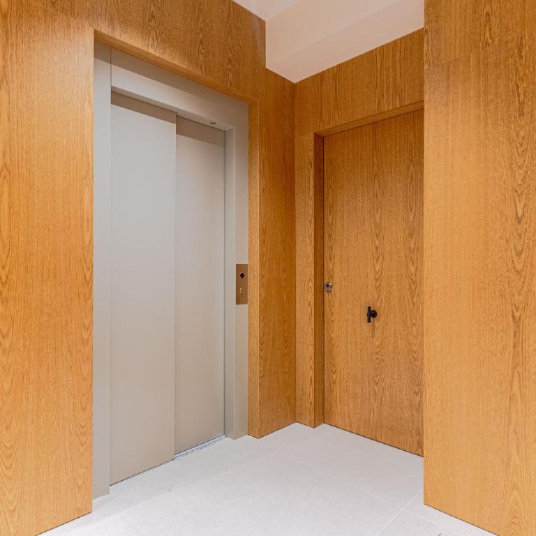 Bib-Rambla Boutique I, Granada Center, Con Parking - Apartamento de 1 dormitorio - 2
