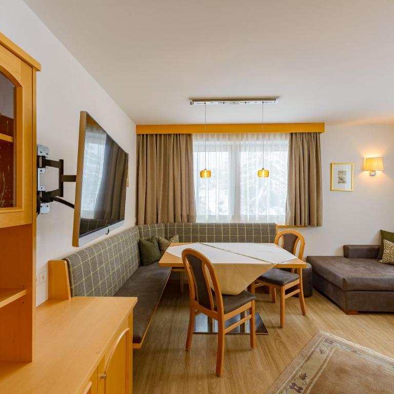 Residence Risaccia - Appartamento con 2 Camere da Letto e con Vista Montagna - 1
