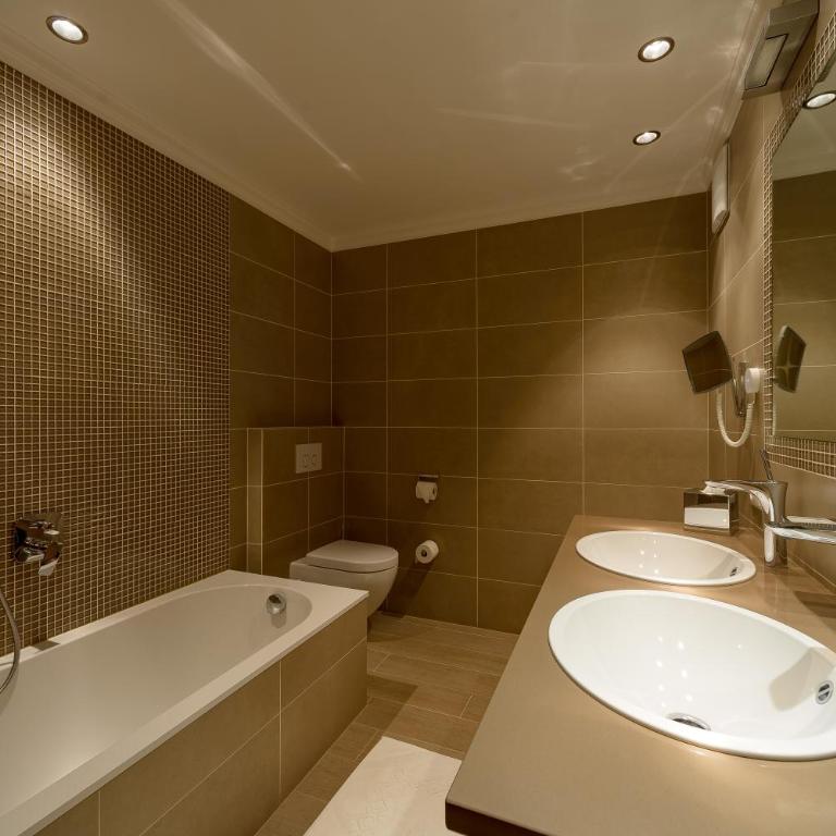 Residence Risaccia - Appartamento con Vista e Balcone - 1