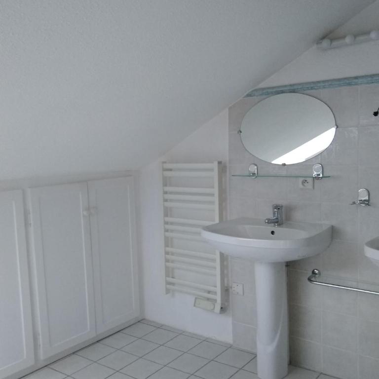 Maison Viennois, Fabulous Bike Friendly Town House, Bourg d'Oisans centre - Maison de Vacances 4 Chambres - 20