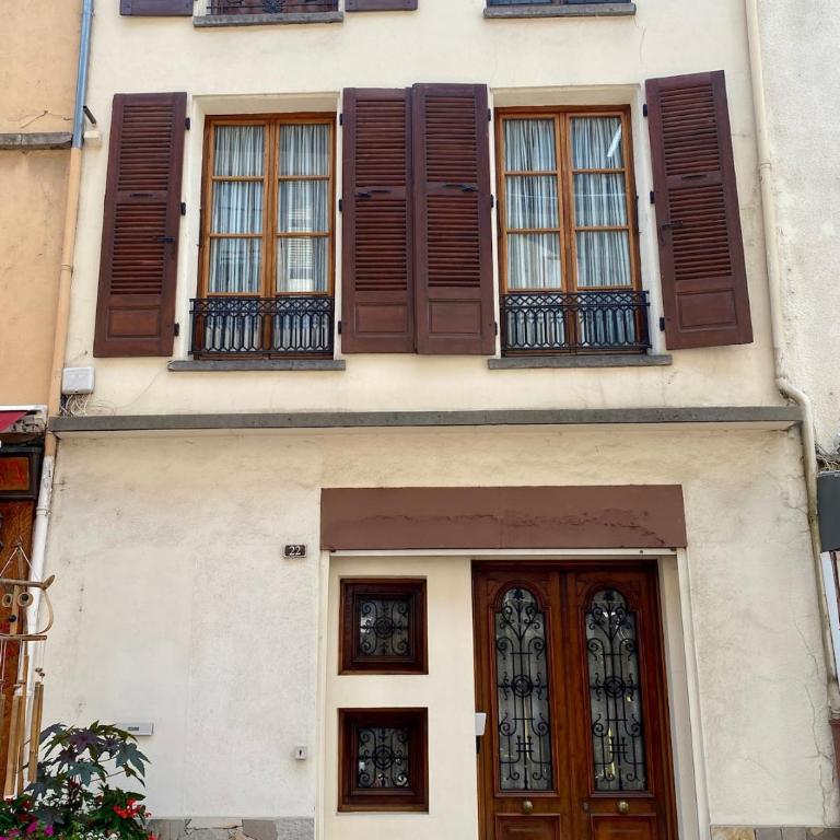 Maison Viennois, Fabulous Bike Friendly Town House, Bourg d'Oisans centre - Maison de Vacances 4 Chambres - 35
