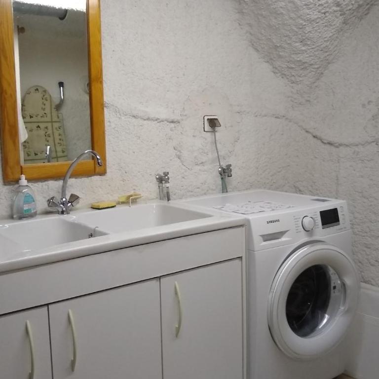 Maison Viennois, Fabulous Bike Friendly Town House, Bourg d'Oisans centre - Maison de Vacances 4 Chambres - 45