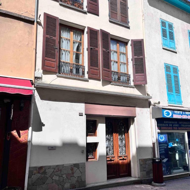 Maison Viennois, Fabulous Bike Friendly Town House, Bourg d'Oisans centre - Maison de Vacances 4 Chambres - 11