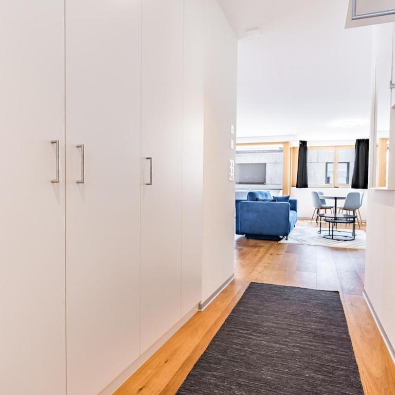 Moderne 2,5-Zimmerwohnung - direkt am Bahnhof Brig - Apartment mit 1 Schlafzimmer - 10