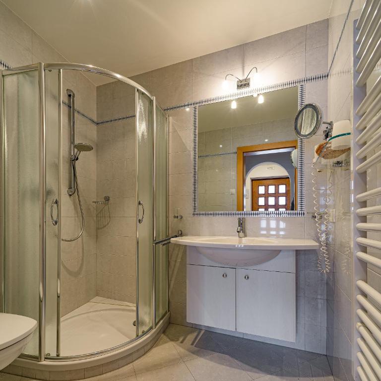 Residence Risaccia - Appartamento con 2 Camere da Letto e Terrazza - 6