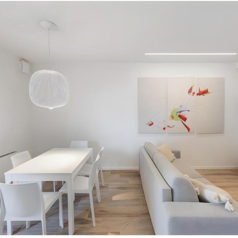 Villa Andrea - Appartamento Premium con 3 Camere da Letto e Balcone - 17