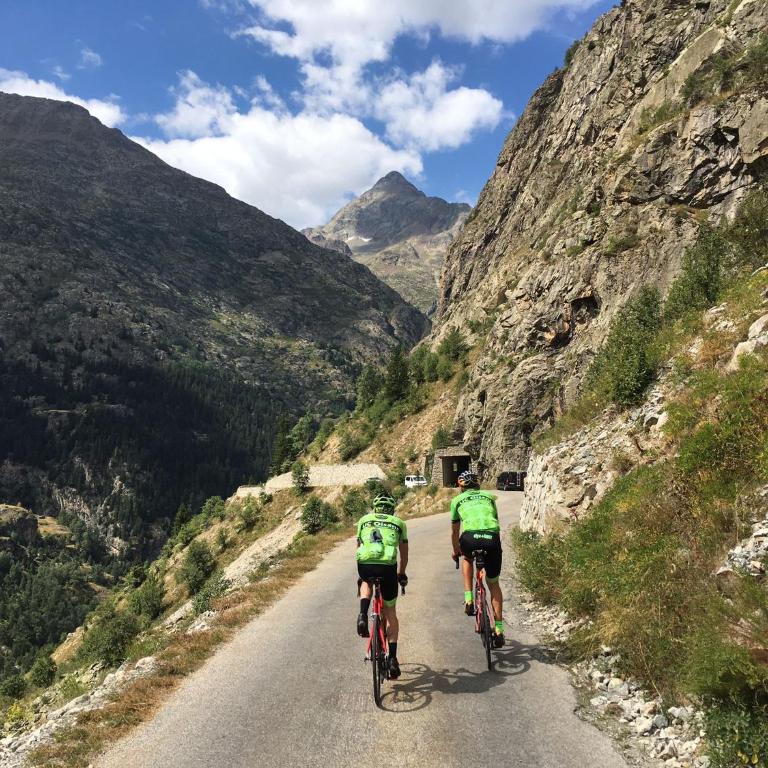 Maison Viennois, Fabulous Bike Friendly Town House, Bourg d'Oisans centre - Maison de Vacances 4 Chambres - 57