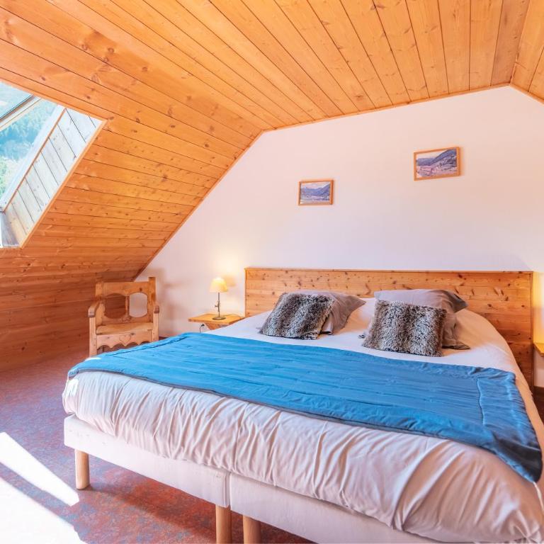 Hôtel & Spa La Ferme de l'Izoard - Suite Familiale avec Balcon - 13