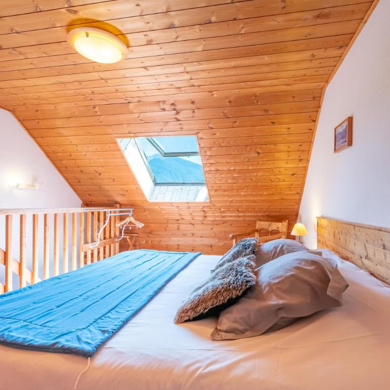Hôtel & Spa La Ferme de l'Izoard - Suite Familiale avec Balcon - 11