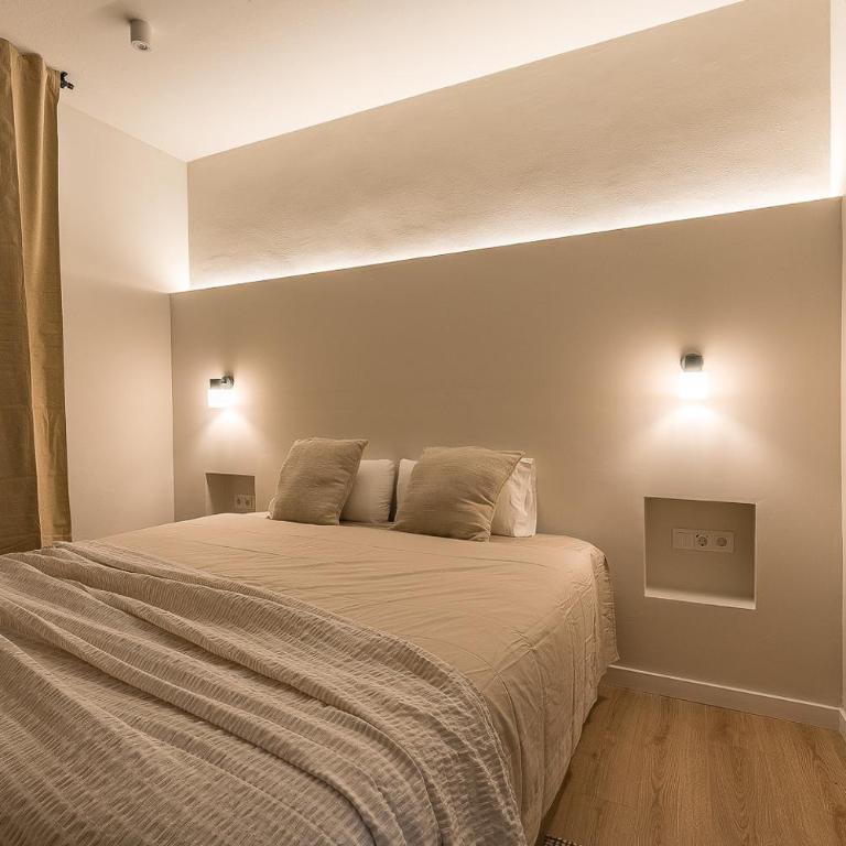 Camp Nou Grand Apartment - Four-Bedroom Luxury Apartment - 21