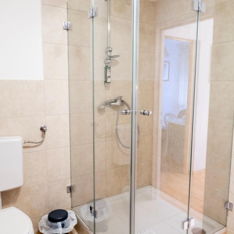 Hotel Villa Rückert - Apartment mit 1 Schlafzimmer mit Flussblick - 5