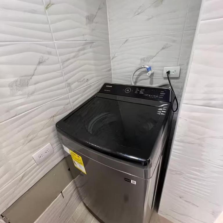 Comodo Apto de 2 Hab con Balcón y Gran ubicacion - Apartamento de 2 dormitorios - 9