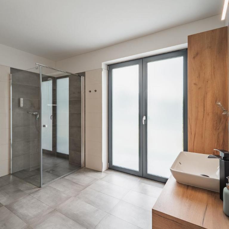 Chalet Bergherzerl im Chiemgau mit Sommerpool, Whirlpool, Sauna und eingezäuntem Garten - Chalet mit 3 Schlafzimmern - 18