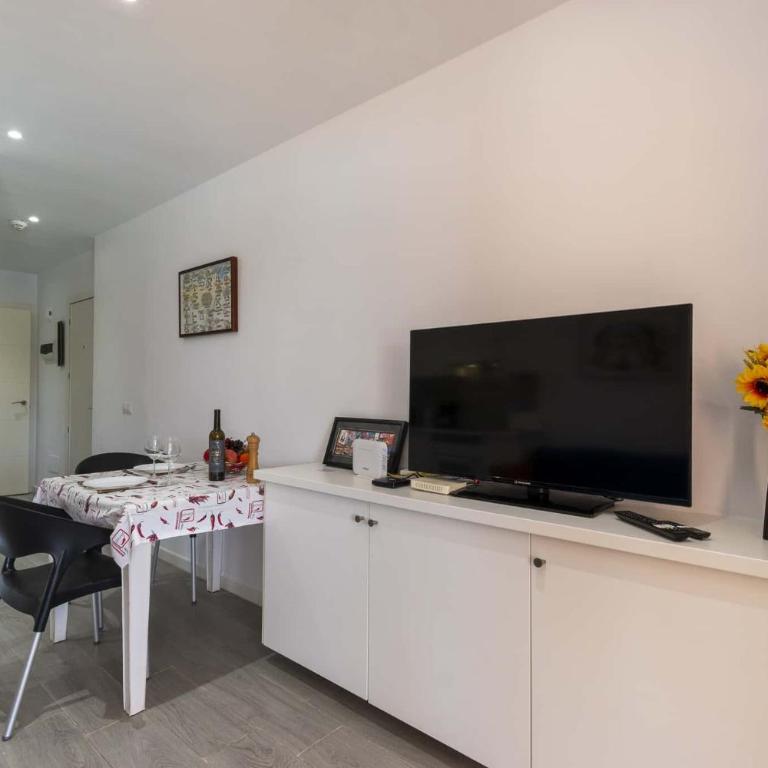San Marino 23 - One Bed - Apartment - 16