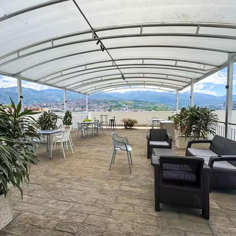 Moderno Apto 2 Hab con Balcon, Piscina, Gym y BBQ - Apartamento de 2 dormitorios - 16