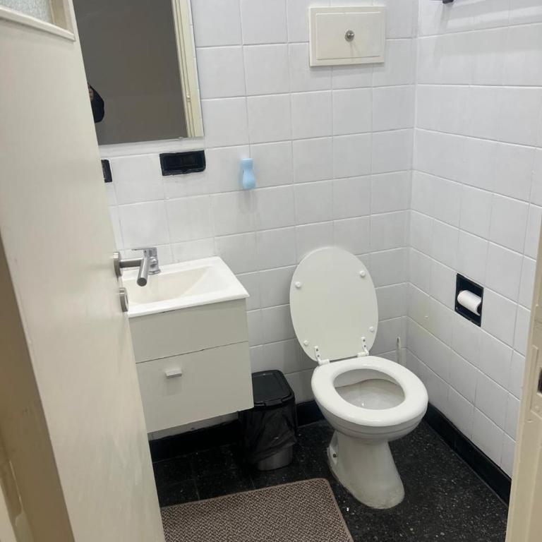 Alto Palermo planta baja con patio - Three-Bedroom Apartment - 21