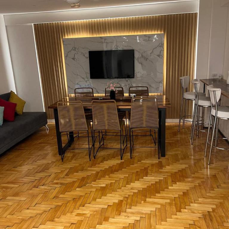 Alto Palermo planta baja con patio - Three-Bedroom Apartment - 7