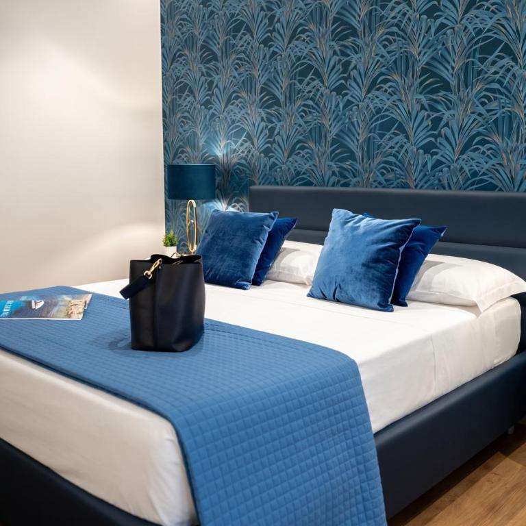 Porta Normanna Charming Rooms - Chambre Double Deluxe avec Balcon - 5
