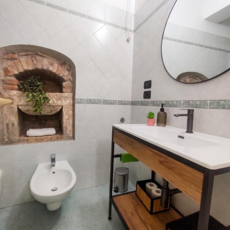 Casa Vergolano - Bilocale centralissimo con balcone - Apartamento de 1 dormitorio - 5