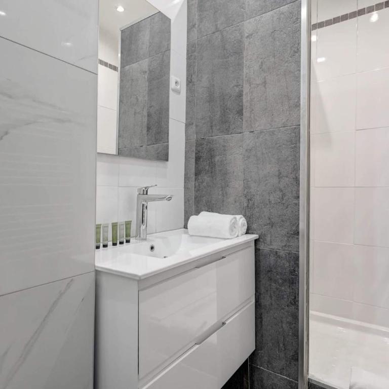 Studio with terrasse AC - Champs-Elysees - Appartement - 6